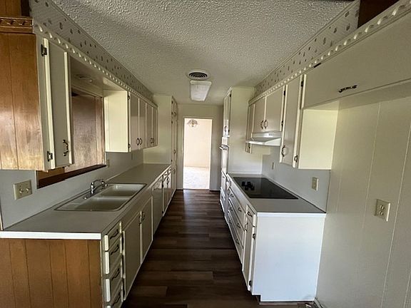 5th image of 3017 S Willis St