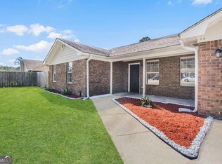 834 N Brickyard Rd, Hinesville, GA 31313