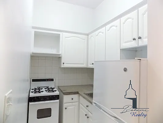 Rented by Boheme Realty LLC | media 10