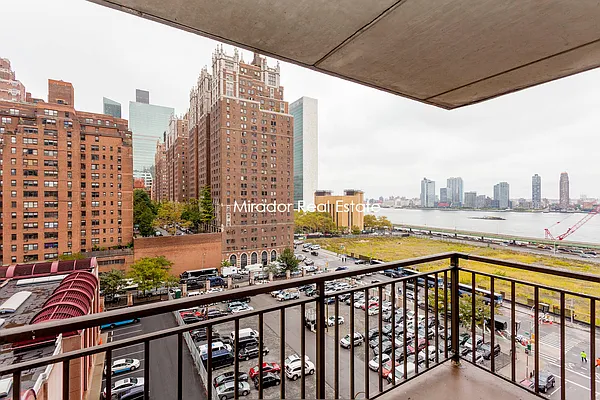 Rented by Mirador Real Estate | media 33