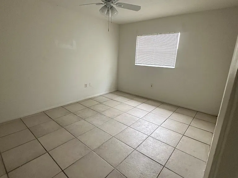 2135 Virginia Ave #13 — Photo 8