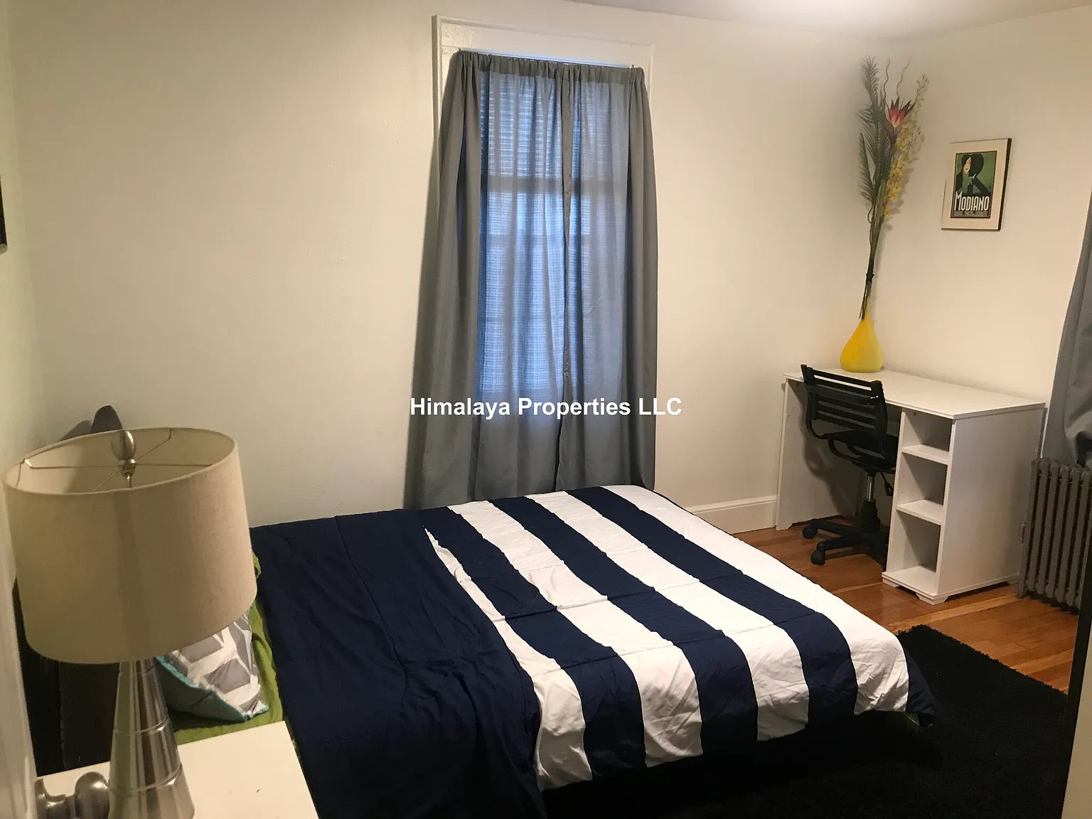 136 Burget Ave — Photo 3