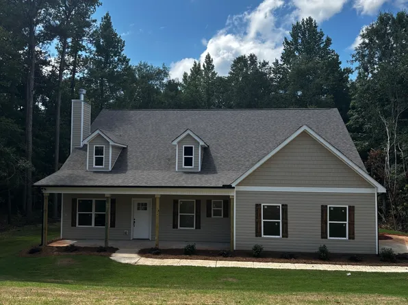 135 Lumby Ln, Covington, GA 30016
