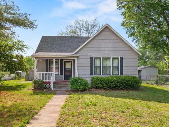 1208 Hicks Avenue, Golden City, MO 64748