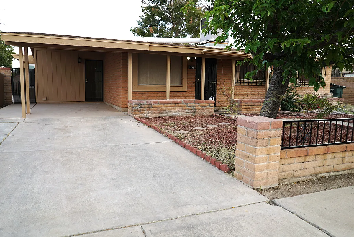 Building Photo - 951 W Oahu Pl