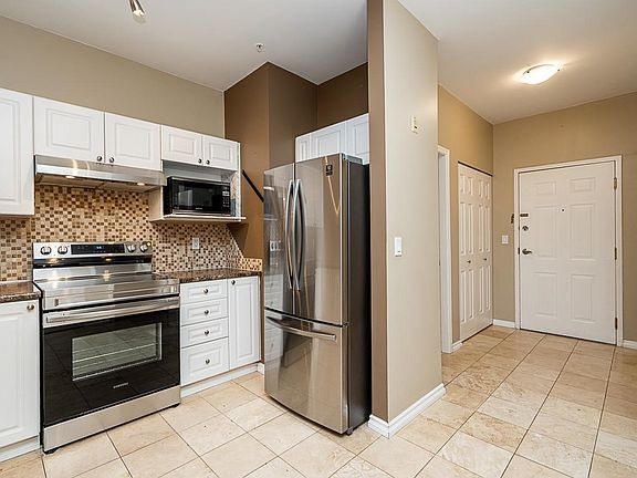 5th image of 2109 Rowland St #222