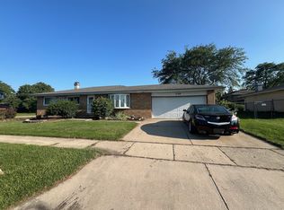 548 Delaware Trl, Carol Stream, IL 60188