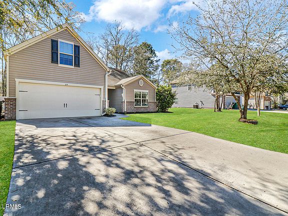 3rd image of 39 Mary Elizabeth Drive