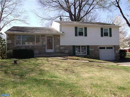 42 Green Dr photo 1