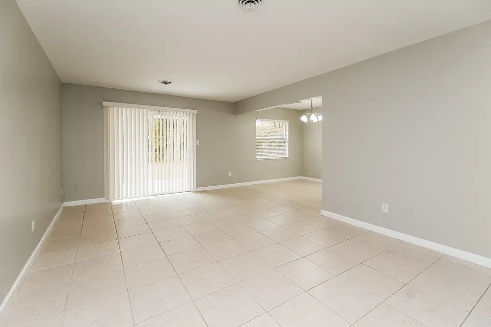 3 bed, 2838 sqft, $5,850 — Photo 1