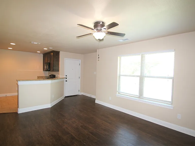 131 Sunburst Ct — Photo 6
