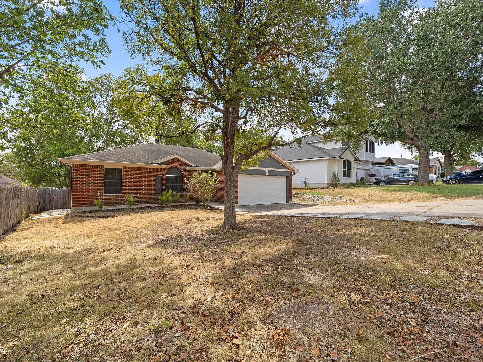 3 bed, 2.0 bath, 1247 sqft, $1,950 — Photo 2