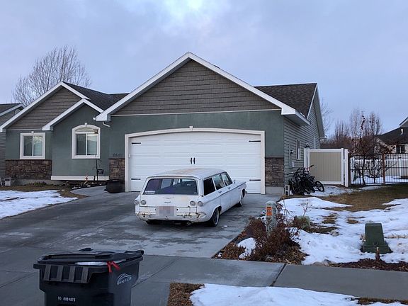 2nd image of 2880 Mary Dr