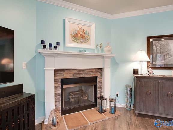 3rd image of 6553 Moon Crest Ln NW