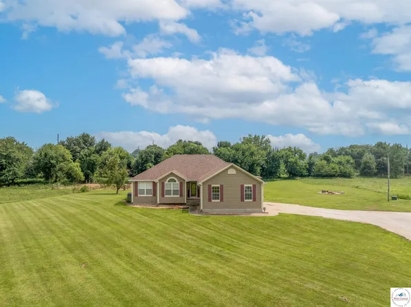 1287 SE State Route 13, Leeton, MO 64761