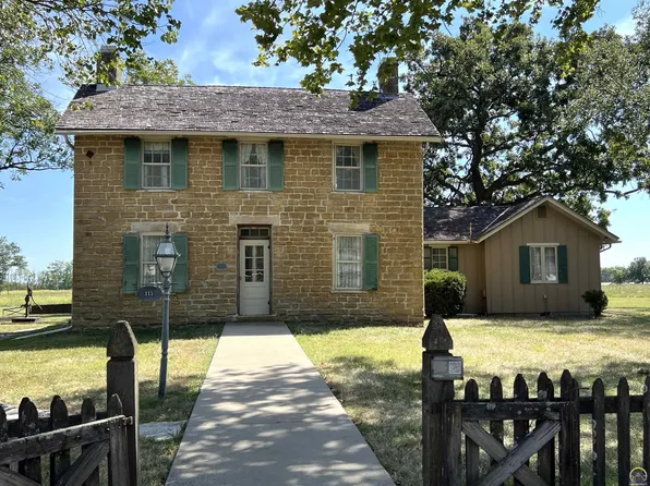 315 E Logan Ave, Emporia, KS 66801