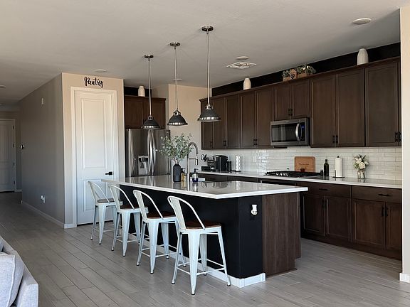 2nd image of 40586 W Crane Dr