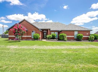 101 Springfield Ln, Waxahachie, TX 75165