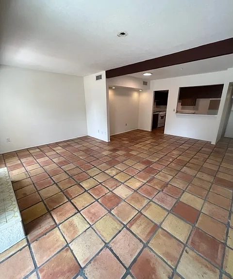 3750 N Country Club Rd #11 — Photo 21