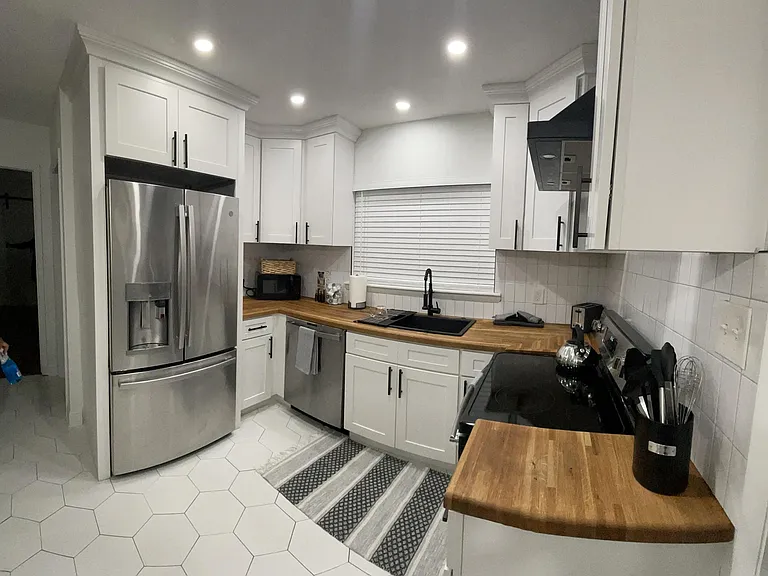1740 W Pine St — Photo 5