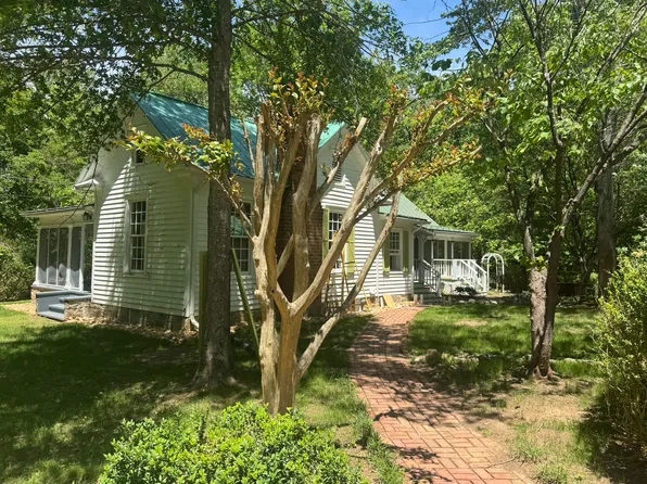 5886 Poor Mountain Rd, Salem, VA 24153