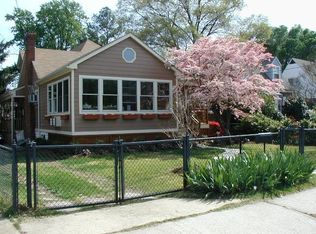 3818 9th St S, Arlington, VA 22204
