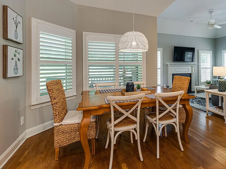 2077 Sherbrooke Ln — Photo 16
