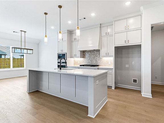 5th image of 1513 Lookout Ln