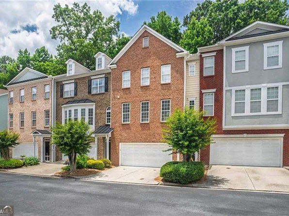 2960 Wintercrest Dr, Dunwoody, GA 30360