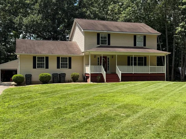 10016 Francis Folsom Dr, King George, VA 22485