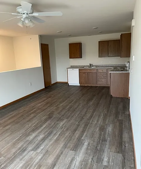 1450 Peterson Dr #308 — Photo 1