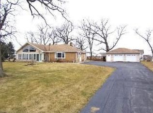 1359 Hickory Ridge Dr, Montgomery, IL 60538