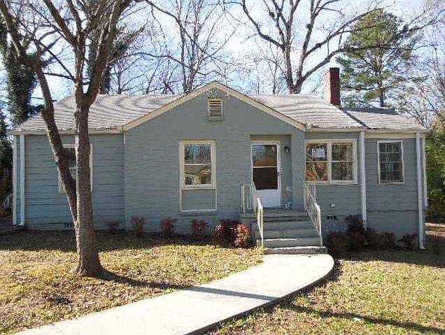 2nd image of 2177 Pinehurst Dr