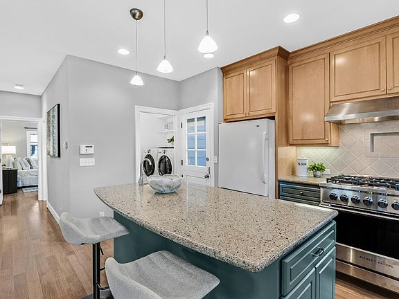 5th image of 1011 Windermere Ave
