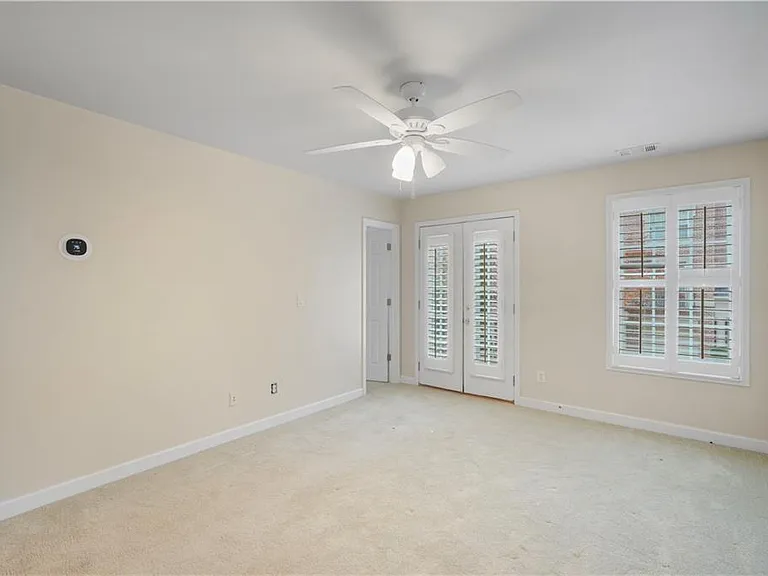 3405 Regent Pl SW — Photo 16