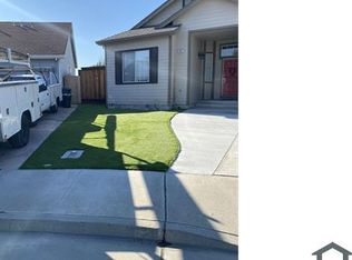 990 Peridot Ct, Hollister, CA