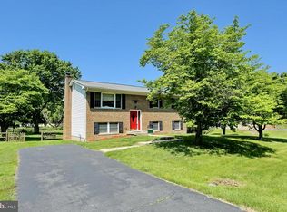 8916 Locust St, Waldorf, MD 20603