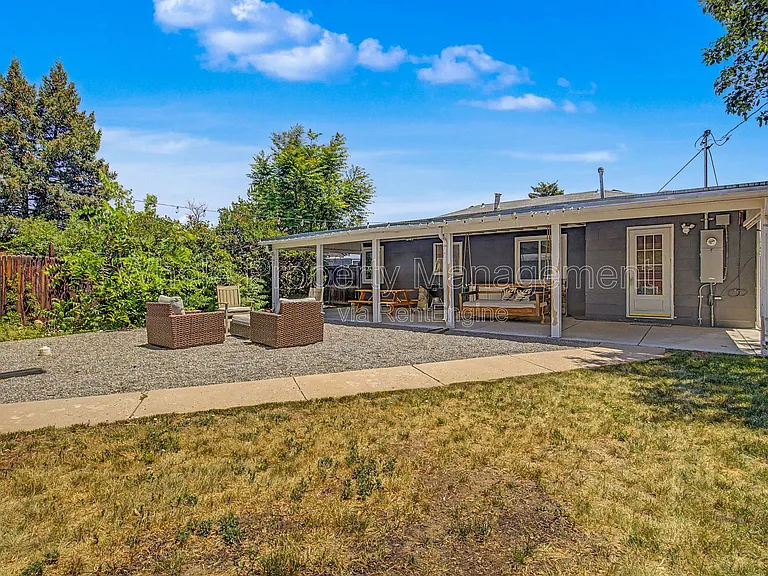 805 S Tejon St — Photo 23