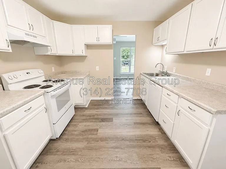 710 Derhake Rd — Photo 3