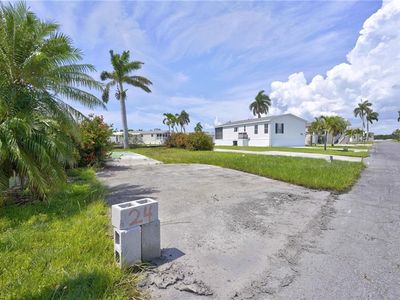 24 Doubloon WAY, Fort Myers Beach, FL, 33931