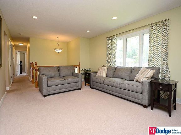 3rd image of 1417 S 139th St