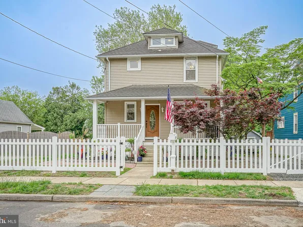 309 Trenton Ave, Laurel Springs, NJ 08021