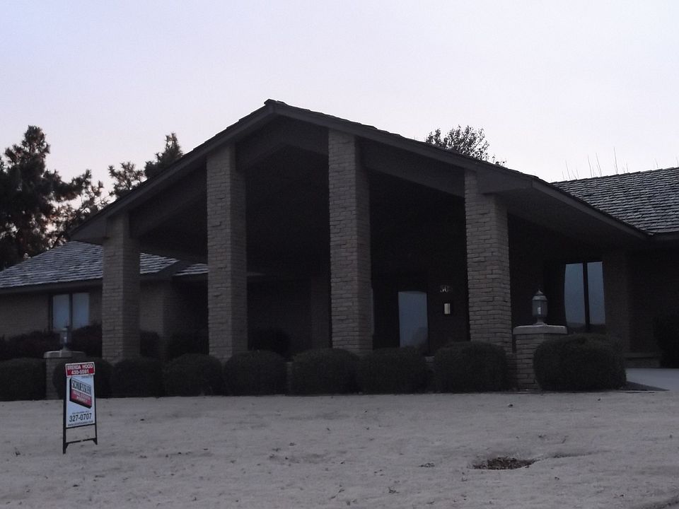 1st image of 505 Lake Dr