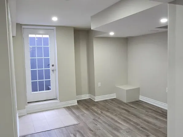 61 Vezna Cres, Brampton, ON L6X 5K4