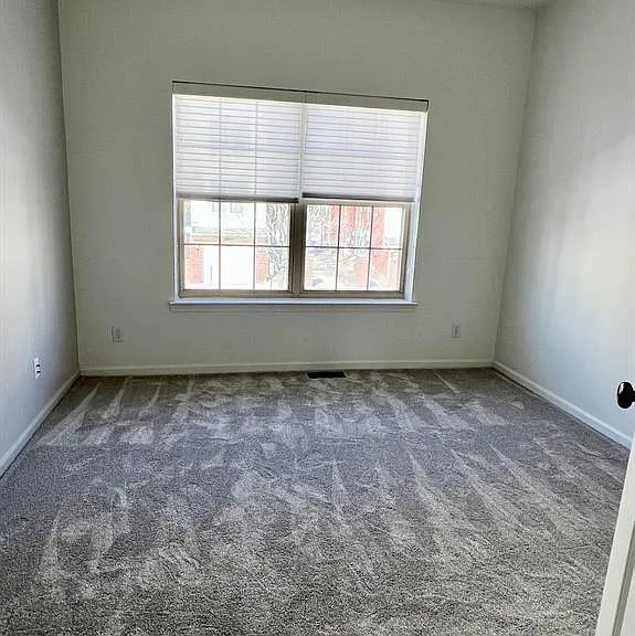 3111 Camden Dr — Photo 10