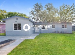 2141 23rd St SW, Largo, FL 33774