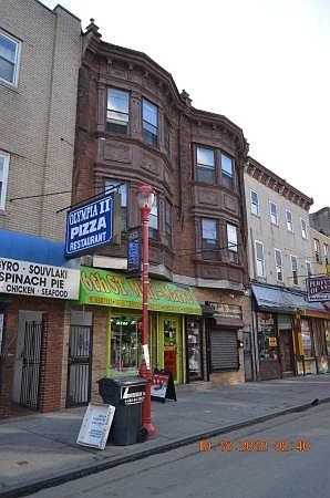 2nd image of 620 S 3rd St