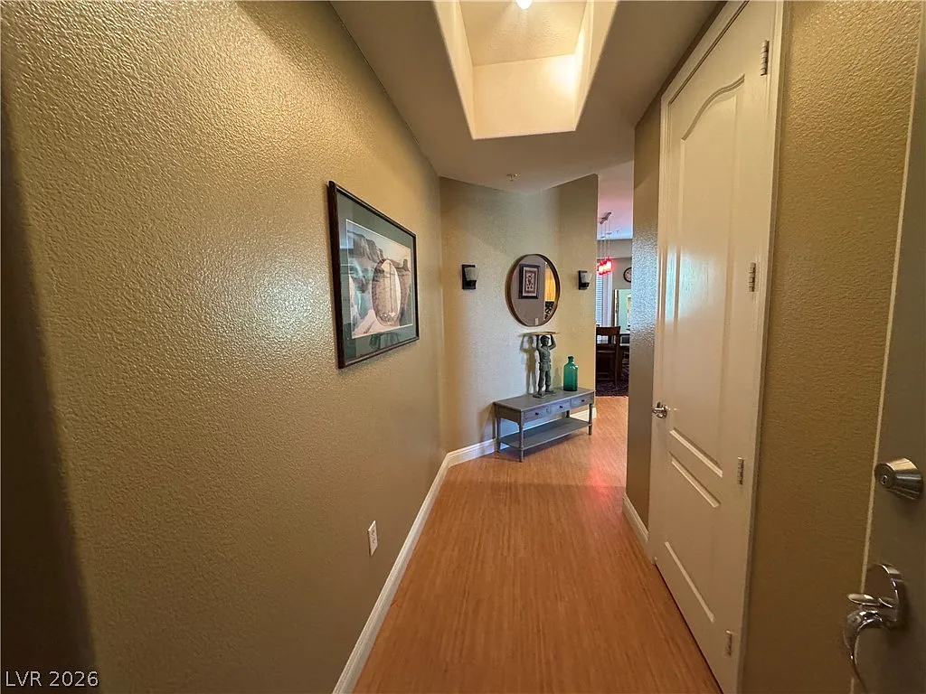 2 bed, 2.0 bath, 1279 sqft, $1,800 — Photo 3
