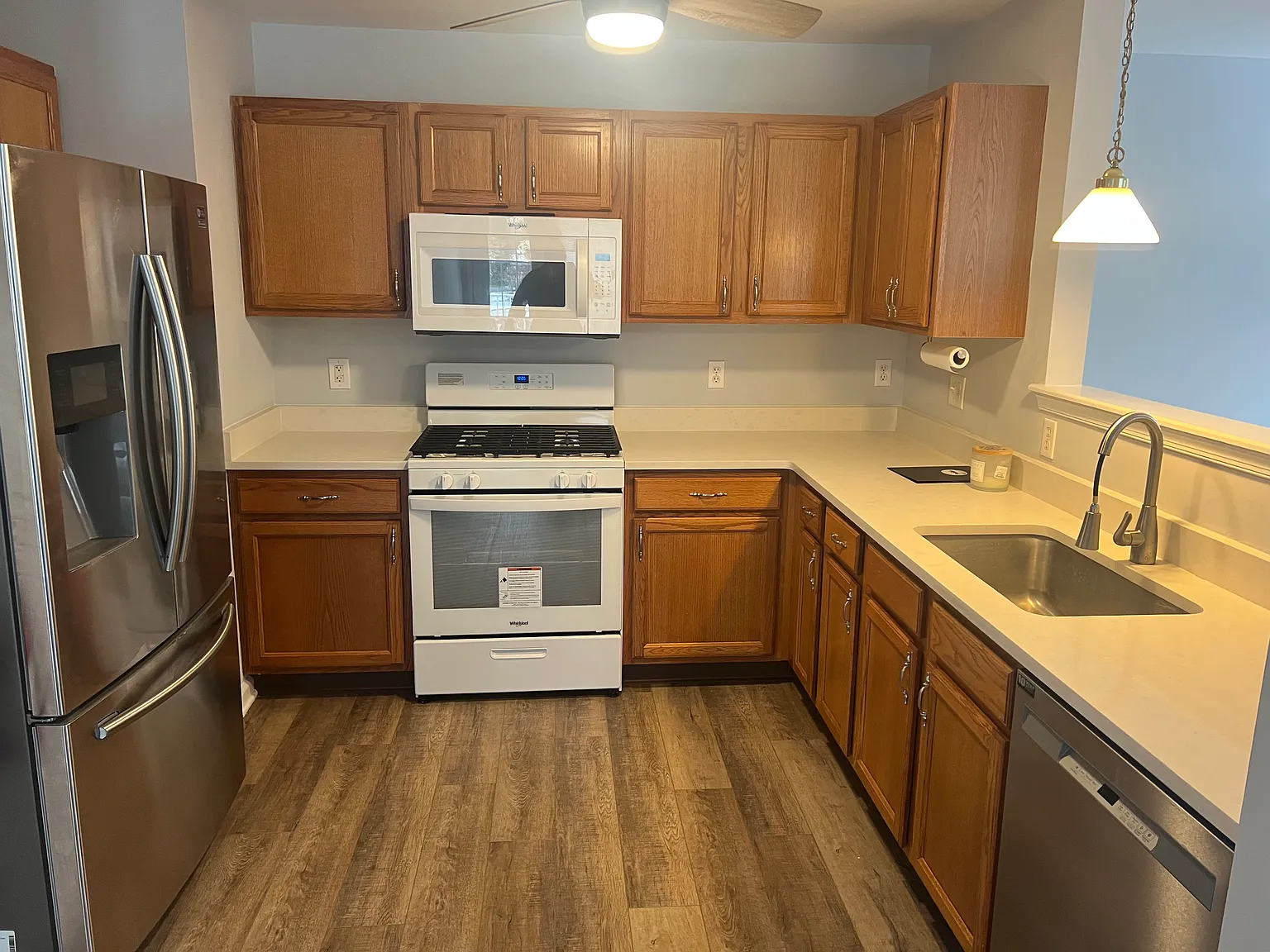 2 bed, 1138 sqft, $2,700 — Photo 1