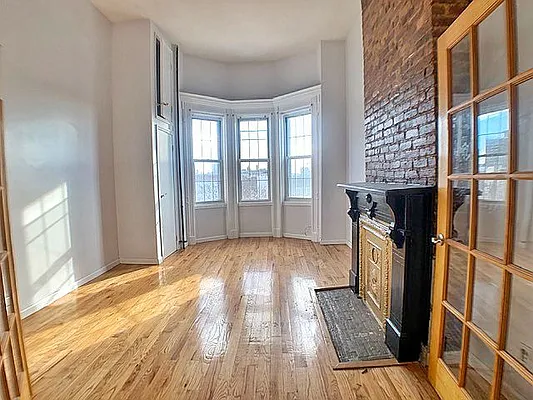 Rented by Nooklyn NYC LLC | media 26